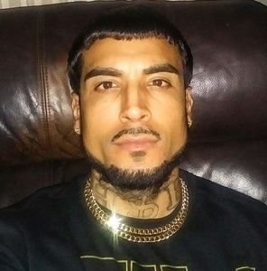 Meet your Posher, Omar